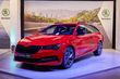 Versión rediseñada de la camioneta Skoda Superb Combi foto 1