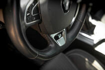 Renault Megane IV 2016-2025 Embellecedor de Volante Acero Inoxidable foto 1