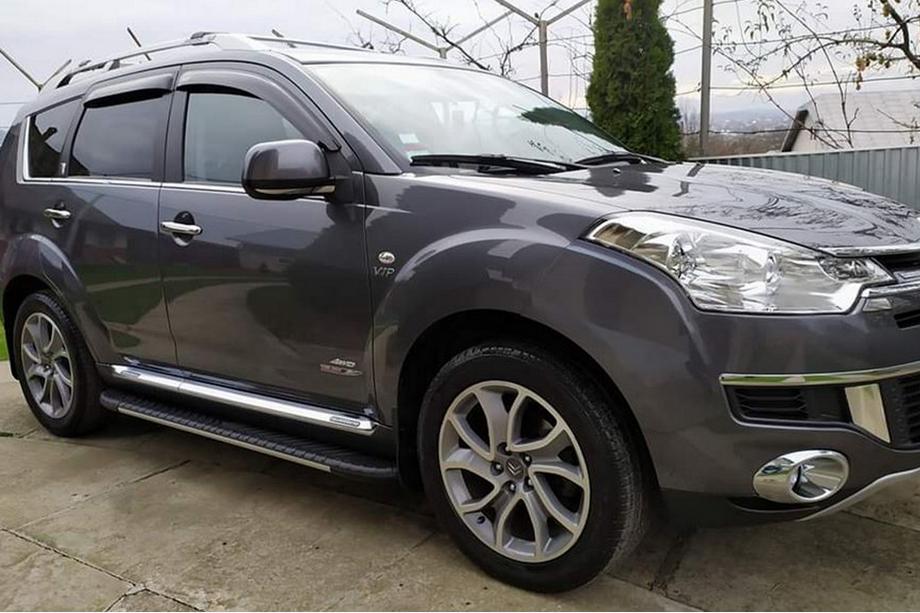 Citroen C-Crosser 2007-2013 Estribos laterales Bosphorus Grey (2 uds., aluminio) Image