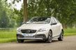 Modificación todoterreno del Volvo V40 Cross Country hatchback foto 10