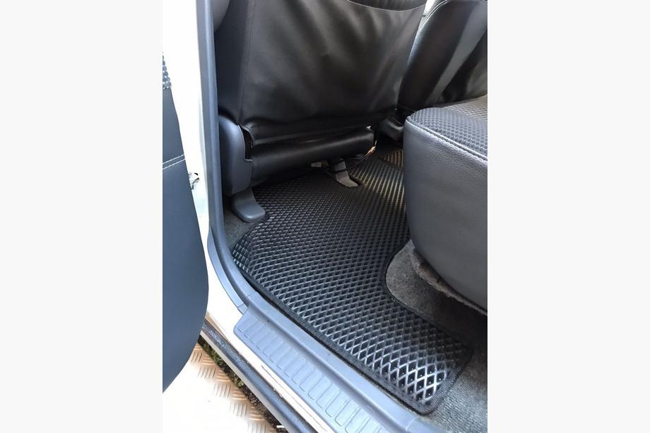Toyota Land Cruiser 80 1990-1997 Alfombrillas EVA (negras) Foto 3