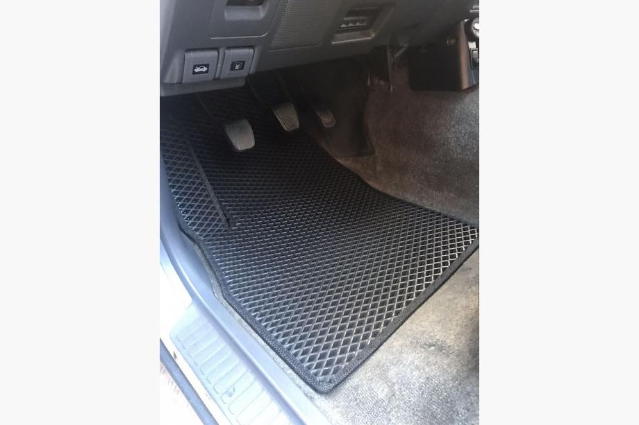 Toyota Land Cruiser 80 1990-1997 Alfombrillas EVA (negras) Foto 7