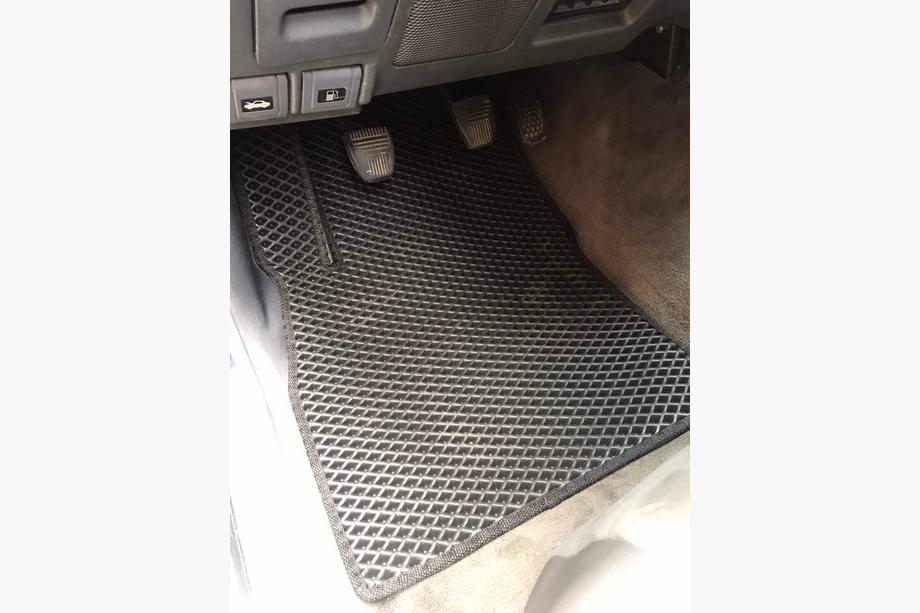 Toyota Land Cruiser 80 1990-1997 Alfombrillas EVA (negras) Foto 8