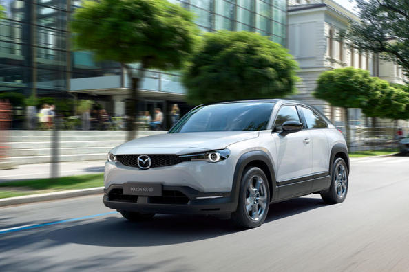 Crossover Mazda MX-30: el primer modelo eléctrico de la compañía japonesa Foto 7
