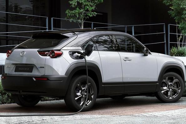 Crossover Mazda MX-30: el primer modelo eléctrico de la compañía japonesa Foto 8