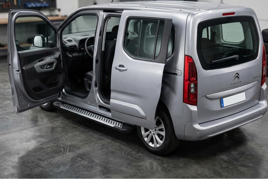 Citroen Berlingo/Multispace 2018- Estribos Laterales Line (2 uds., Aluminio) Image