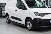 Peugeot Partner/Rifter 2019- Estribos Laterales Bosphorus Black (2 uds., Aluminio) foto 1