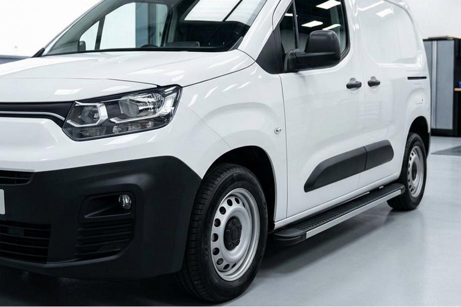 Opel Combo 2019- Estribos Laterales Maya V1 (2 uds., Aluminio) Image