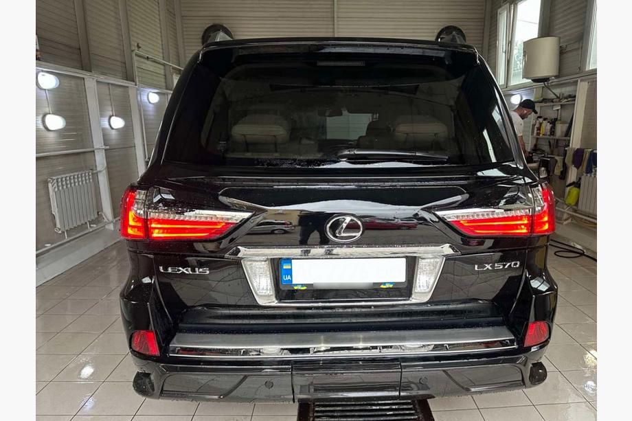 Lexus LX570/450d 2008-2022 Kit de conversión facelift de modelo 2008-2016 a TRD Superior (2016-2020) Foto 38