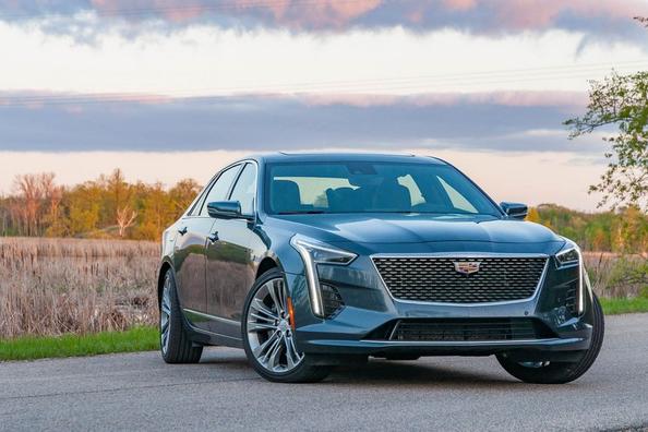 El examen premium sedán Cadillac CT6