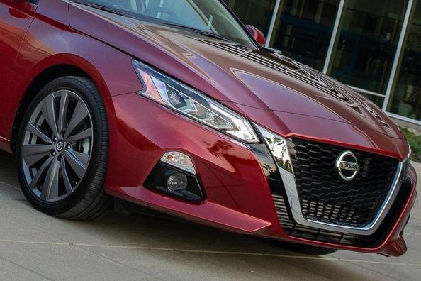El sedán Nissan Altima de la sexta encarnación Foto 4
