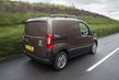 Revisión de la micro van Fiat Fiorino Cargo renovada foto 3
