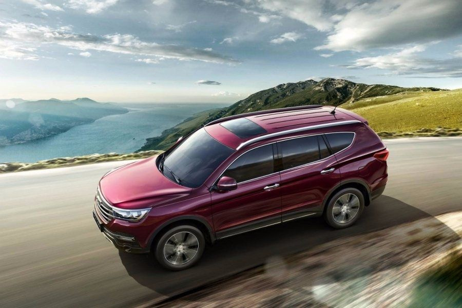 Polnoprivodniy siete pasajeros crossover Lifan X80