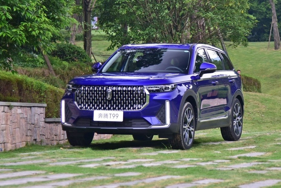 Crossover premium de tamaño medio FAW Bestune T99