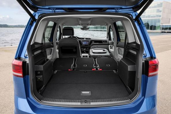 Revisión de la furgoneta compacta Volkswagen Touran de segunda generación Foto 9