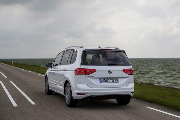 Revisión de la furgoneta compacta Volkswagen Touran de segunda generación Foto 5