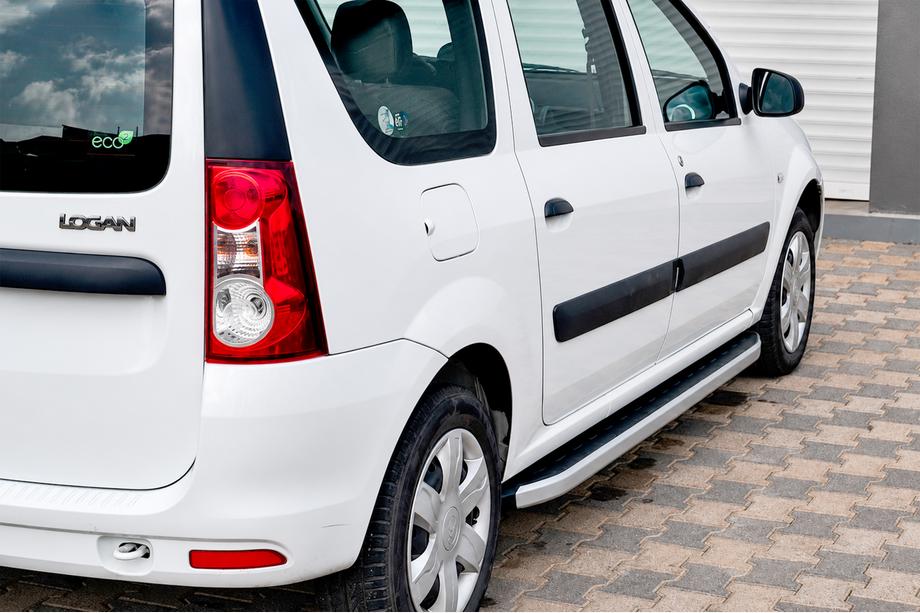 Renault Logan MCV 2005-2013 Estribos laterales Fullmond (2 uds., aluminio) Image