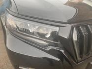 Toyota Land Cruiser Prado 150 2009-2023 Parrilla 2017↗ LED (Zeus Black, con pestañas Black) foto 6