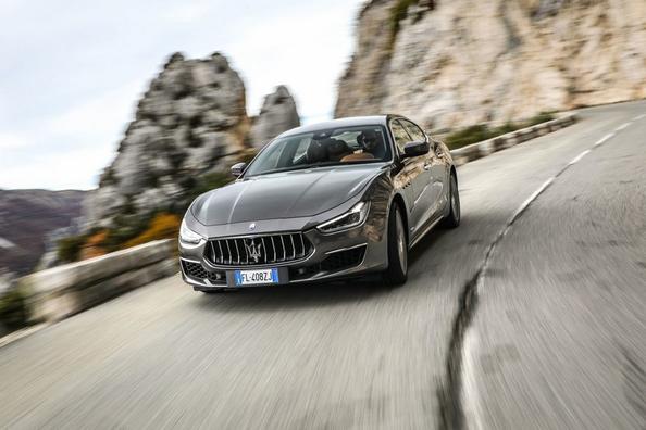 Resumen de deportivo de la berlina, el Maserati Ghibli Foto 2