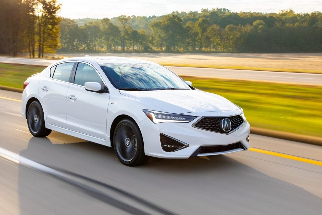 El examen sedán compacto de Acura ILX