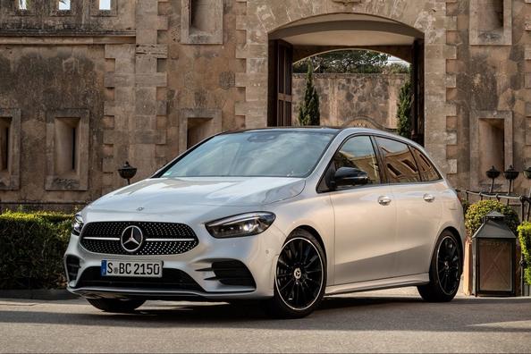 Furgoneta subcompacta de la tercera generación de Mercedes-Benz Clase B