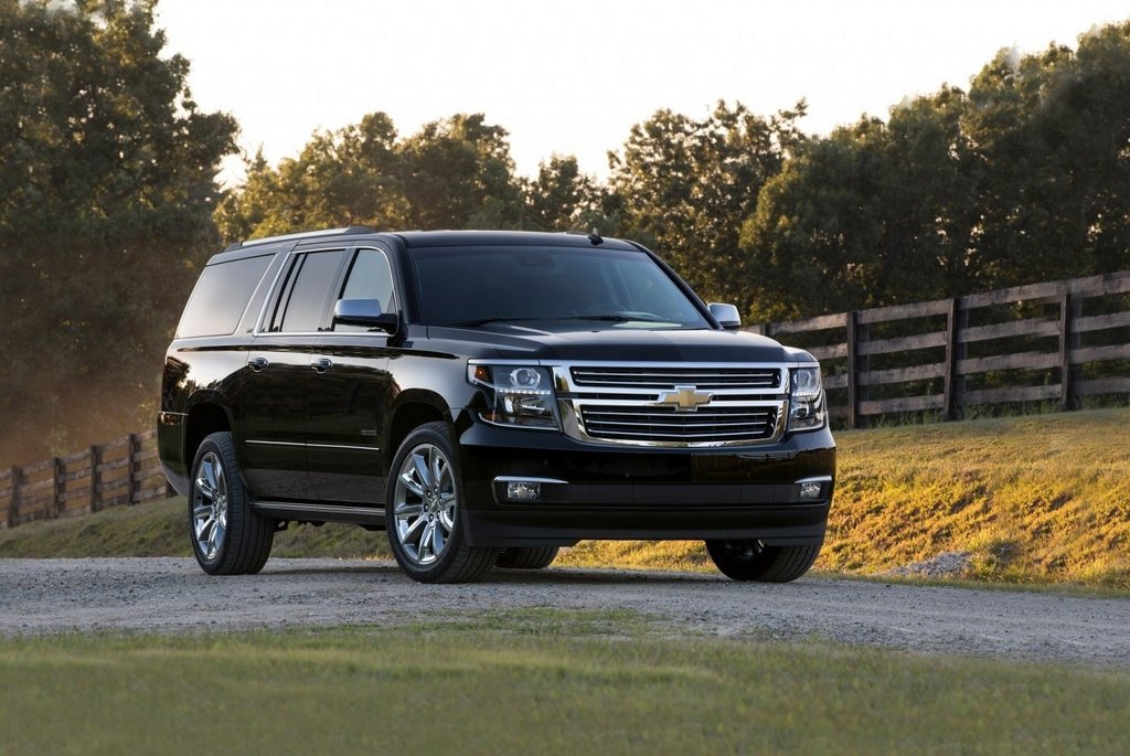 Descripción general de gran tamaño de una camioneta Chevrolet Suburban