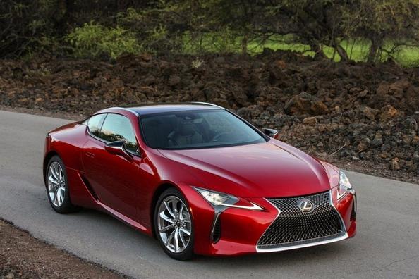 Descripción general de alto rendimiento, el coupé de Lexus LC500