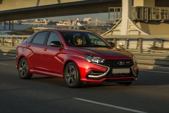 Variante deportiva de la berlina Lada Vesta Sport Foto 5