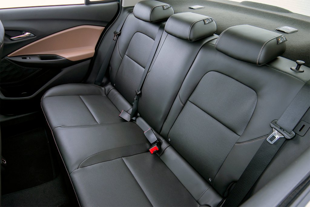 El examen presupuestario, el sedán compacto de Chevrolet Onix