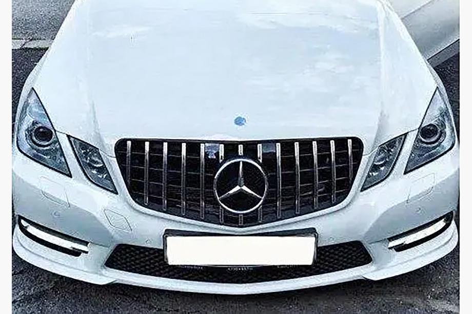 Mercedes E-class W212 2009-2016 Parrilla Delantera GT Panamericana (2009-2012) Foto 3