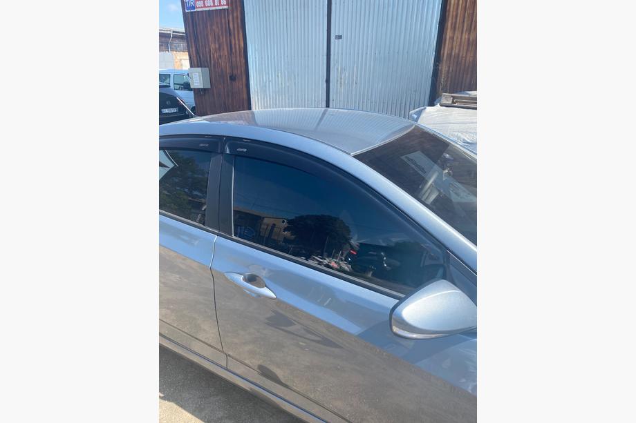 Hyundai Accent 2011-2017 Deflectores de Ventana SD (4 uds, ANV) Foto 2