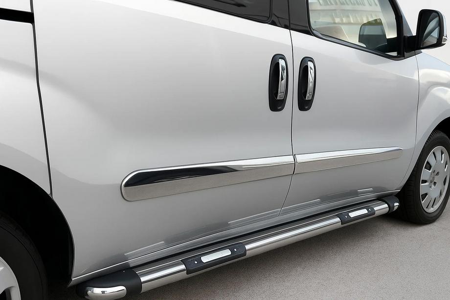 Fiat Doblo II 2010-2022 Molduras de Puerta Acero Inoxidable (4 uds) OmsaLine - Acero Inoxidable Italiano Image