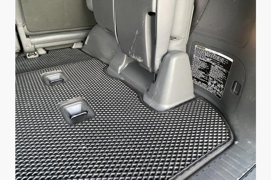 Toyota Land Cruiser 200 2007-2021 Alfombrilla de maletero 2 uds (EVA, 7 plazas, Negro) Foto 2