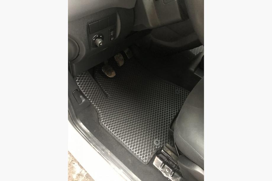 Peugeot Partner Tepee 2008-2018 Alfombrillas EVA (negras) Delanteros + traseros (3 piezas) Foto 2
