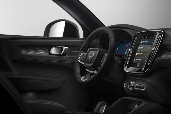 Hervidor polnoprivodniy crossover Volvo XC40 Recharge Foto 10