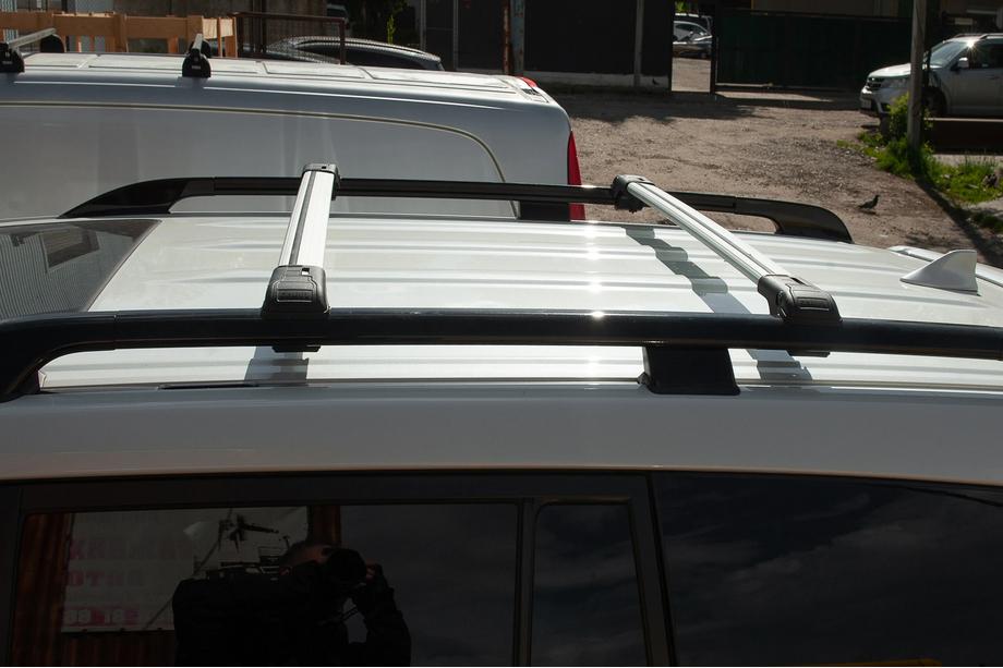 Jeep Grand Cherokee WK 2004-2010 Barras de techo para rieles con llave 2008-2015 (2 uds) Foto 2