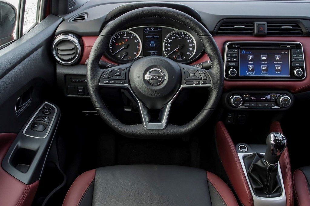Revisión del hatchback compacto Nissan Micra de quinta generación
