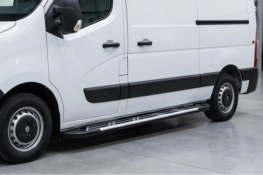 Nissan NV400 2010-2024 Estribos Laterales Sunrise (2 uds., Aluminio) Image