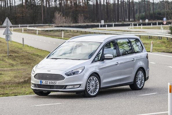 Siete pasajeros monovolumen Ford Galaxy de la tercera encarnación