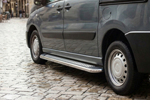 Fiat Scudo 2007-2015 Estribos Laterales Maydos V2 (2 uds., Aluminio y Acero Inoxidable) foto 1