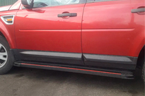 Land Rover Freelander II 2006–2014 Estribos Laterales Maya Red (2 uds., Aluminio) foto 4