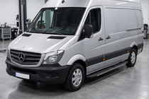 Mercedes Sprinter W906 2006–2018 Estribos laterales Bosphorus Grey (2 uds., aluminio) foto 1