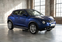 Nissan Juke 2010-2019 Estribos laterales Bosphorus Grey (2 uds., aluminio) foto 1