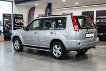 Nissan X-trail T30 2002-2007 Estribos Laterales Maydos V1 (2 uds., Aluminio) foto 1