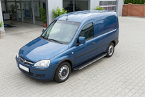 Opel Combo 2002–2012 Estribos laterales Bosphorus Grey (2 uds., aluminio) foto 1