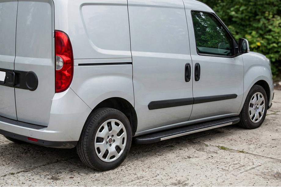 Opel Combo 2012-2018 Estribos laterales Bosphorus Grey (2 uds., aluminio) Image