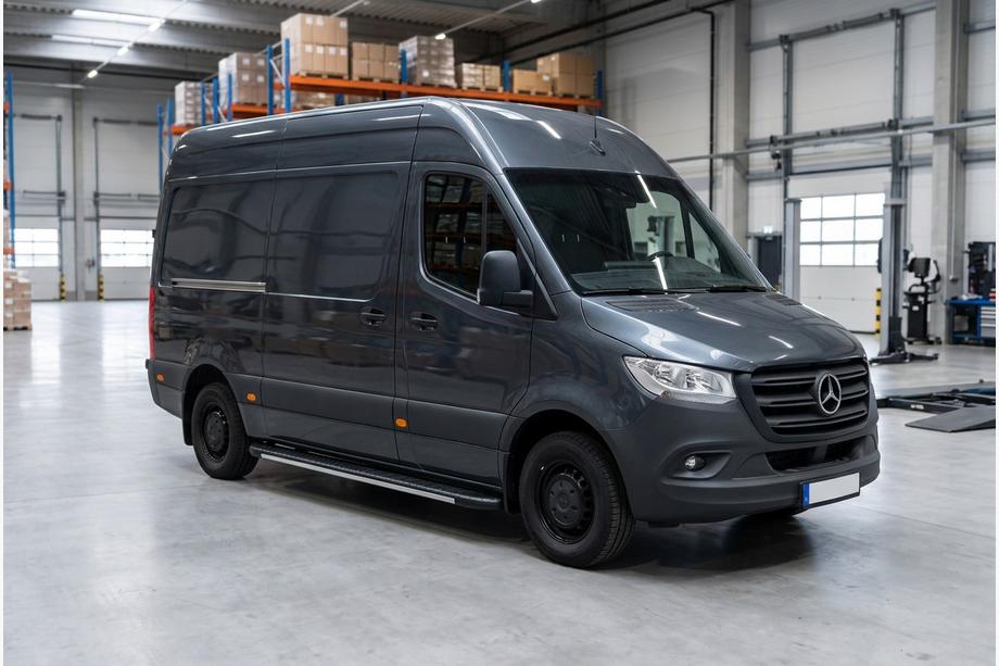 Mercedes Sprinter W907/W910 2018- Estribos laterales Bosphorus Grey (2 uds., aluminio) Image