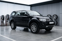 Mitsubishi Pajero Sport 2008-2015 Estribos laterales Bosphorus Grey (2 uds., aluminio) foto 1