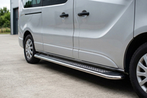 Renault Trafic 2001–2015 Estribos Laterales Maydos V2 (2 uds., Aluminio) foto 1
