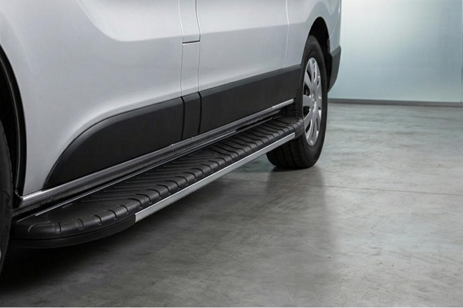 Renault Trafic 2015- Estribos laterales Bosphorus Grey (2 uds., aluminio) Image